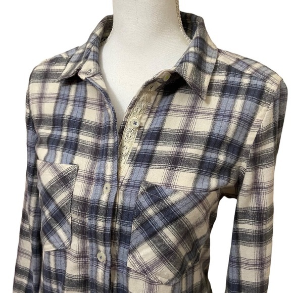 Anthropologie Holding Horses | Willow Ridge Button Down Flannel - Picture 4 of 8